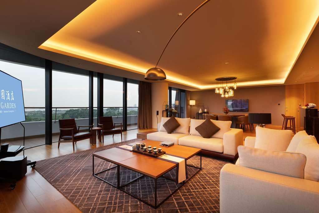 Ln Garden Hotel Nansha Guangzhou Room photo